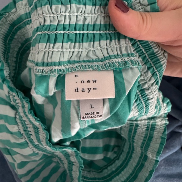 Stripe boxer shorts - never worn - Picture 3 of 3